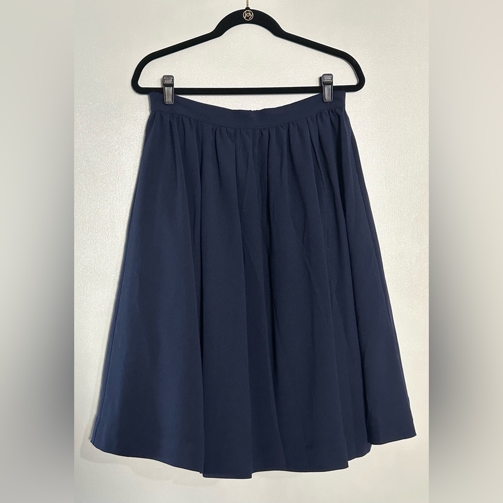 Esley Navy Blue Skirt with Tulle Lining NWOT Size Large